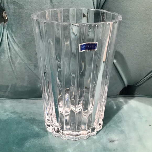 Marquis by Waterford 8" Lead Crystal Oval Vase #156027 Signed, Made in Japan - Picture 9 of 10